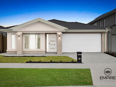 16 Sandalwood Crescent, Clyde North