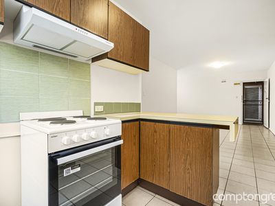 12 / 10 Heather Avenue, Brooklyn