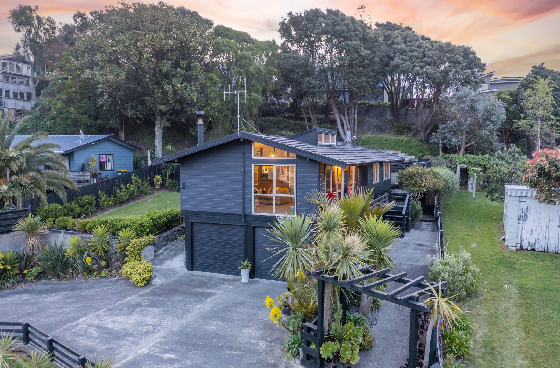 19 Renown Road, Raumati South Sold On Kapiti