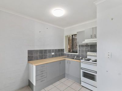 6 / 10 Denmans Camp Road, Torquay