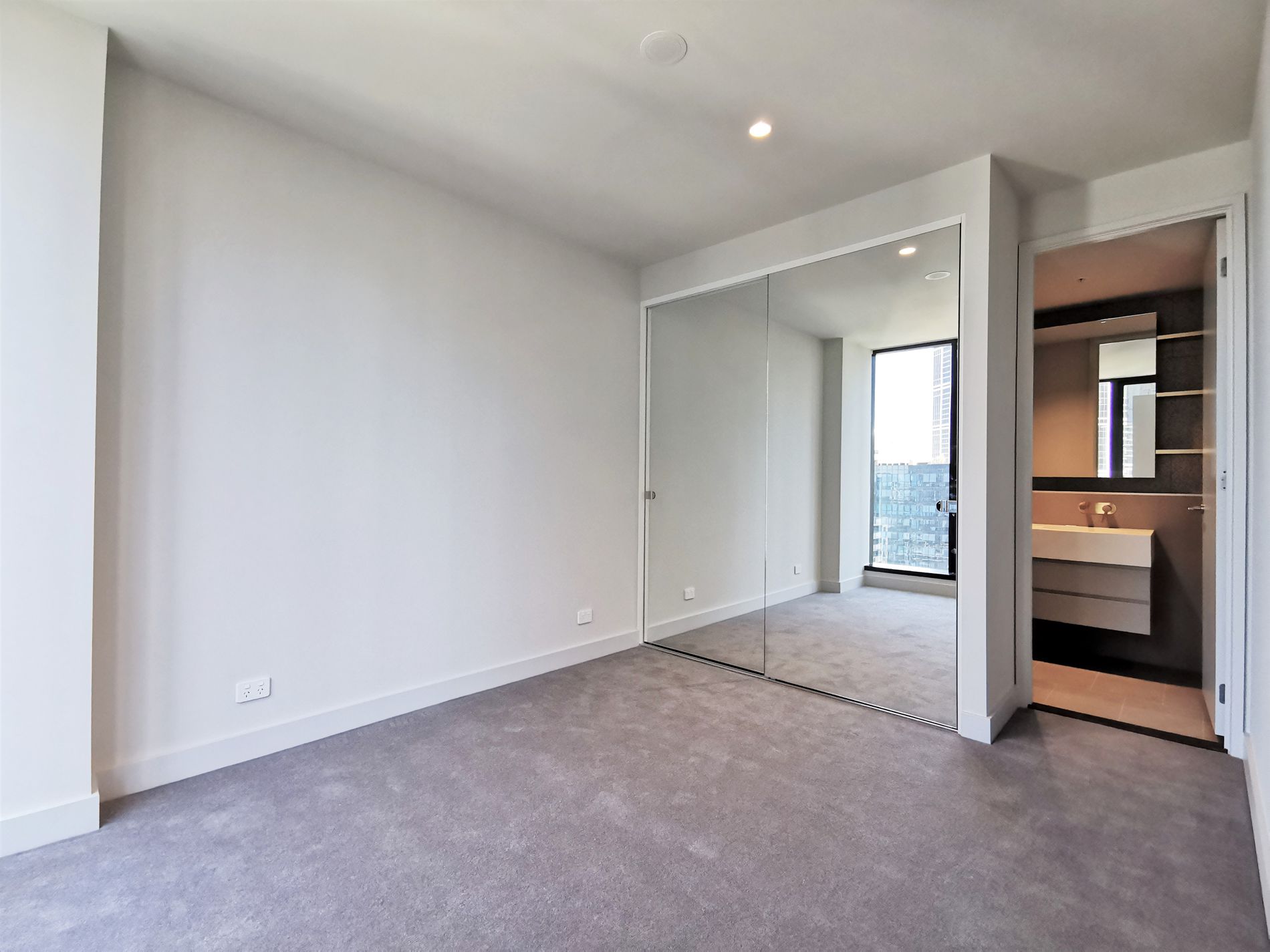 3606 / 318 Queen Street, Melbourne
