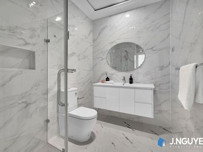 10 Links Avenue, Cabramatta