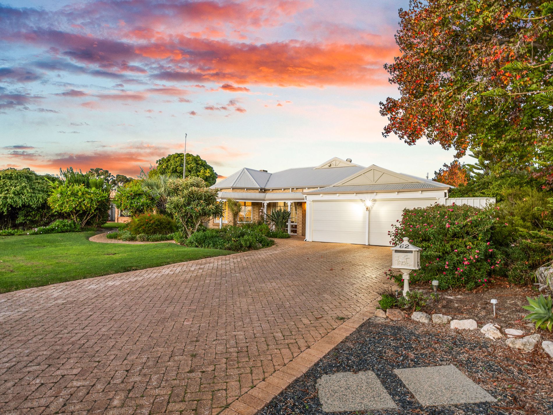 62 Kingsmill Gardens, Winthrop