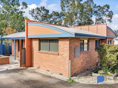 2 / 125 MacKenzie Street West, Golden Square