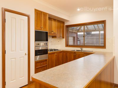 2 ARGYLE WAY, Wodonga