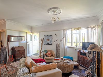 101 Limpus Street, Urangan