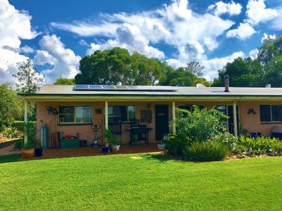 73 Burtons Road, Kingaroy