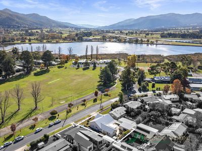 8 Lakeside Avenue, Mount Beauty