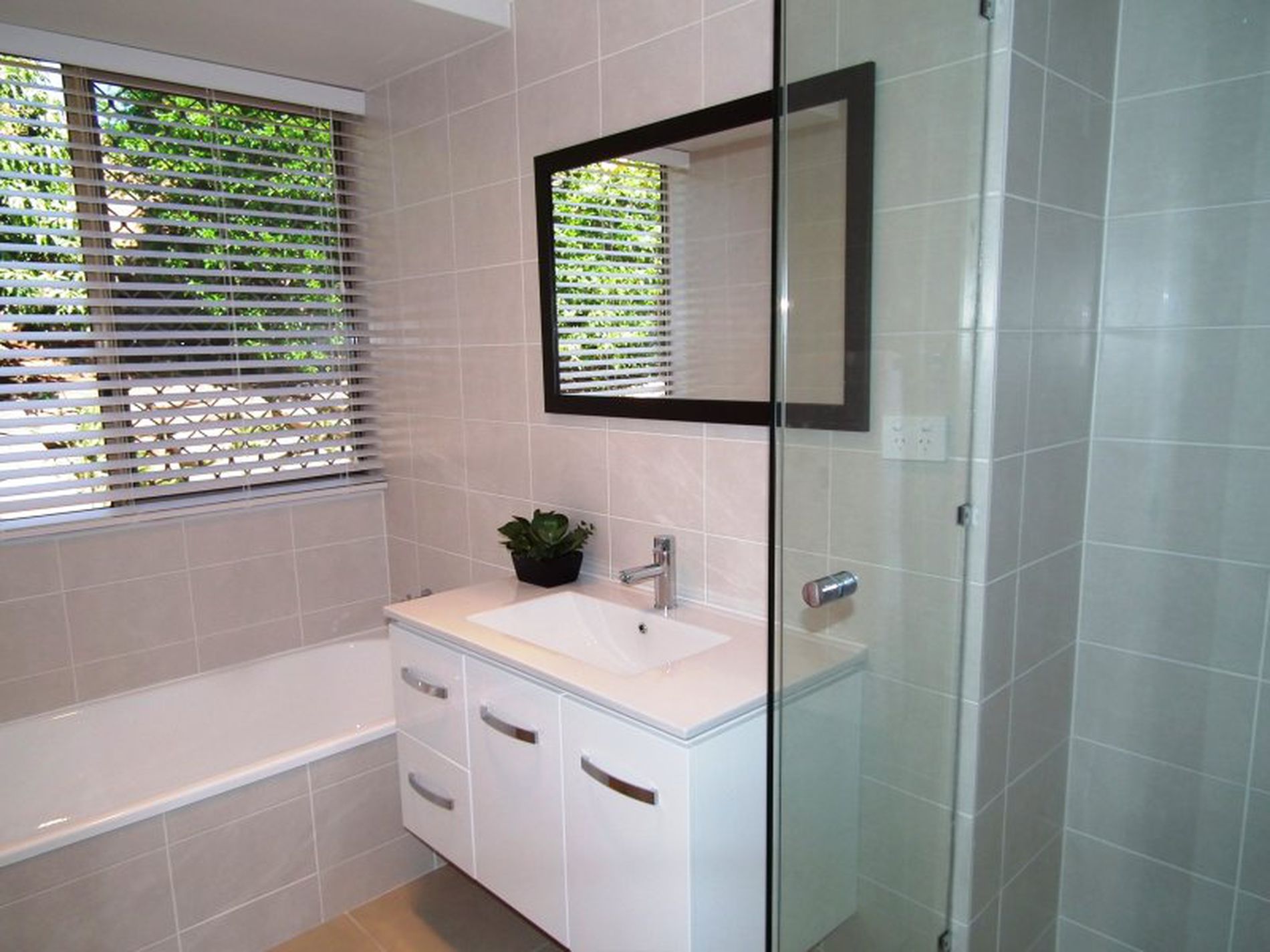 3 Pioneer Parade, Banora Point