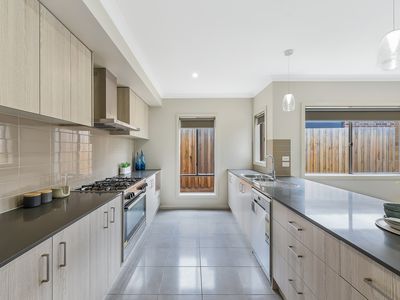 17 Chevrolet Road, Cranbourne East