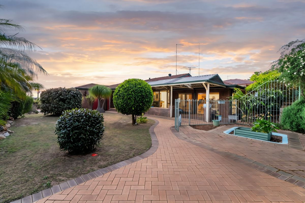33 Taronga Drive, Kelmscott