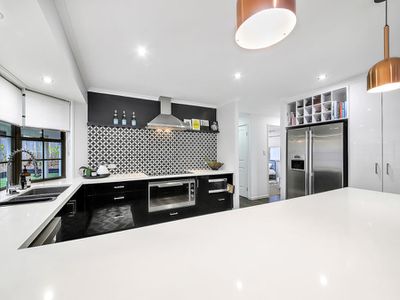 9 Baychester Place, Wakerley