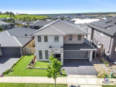 82  Sundowner Parkway (The Gables), Box Hill