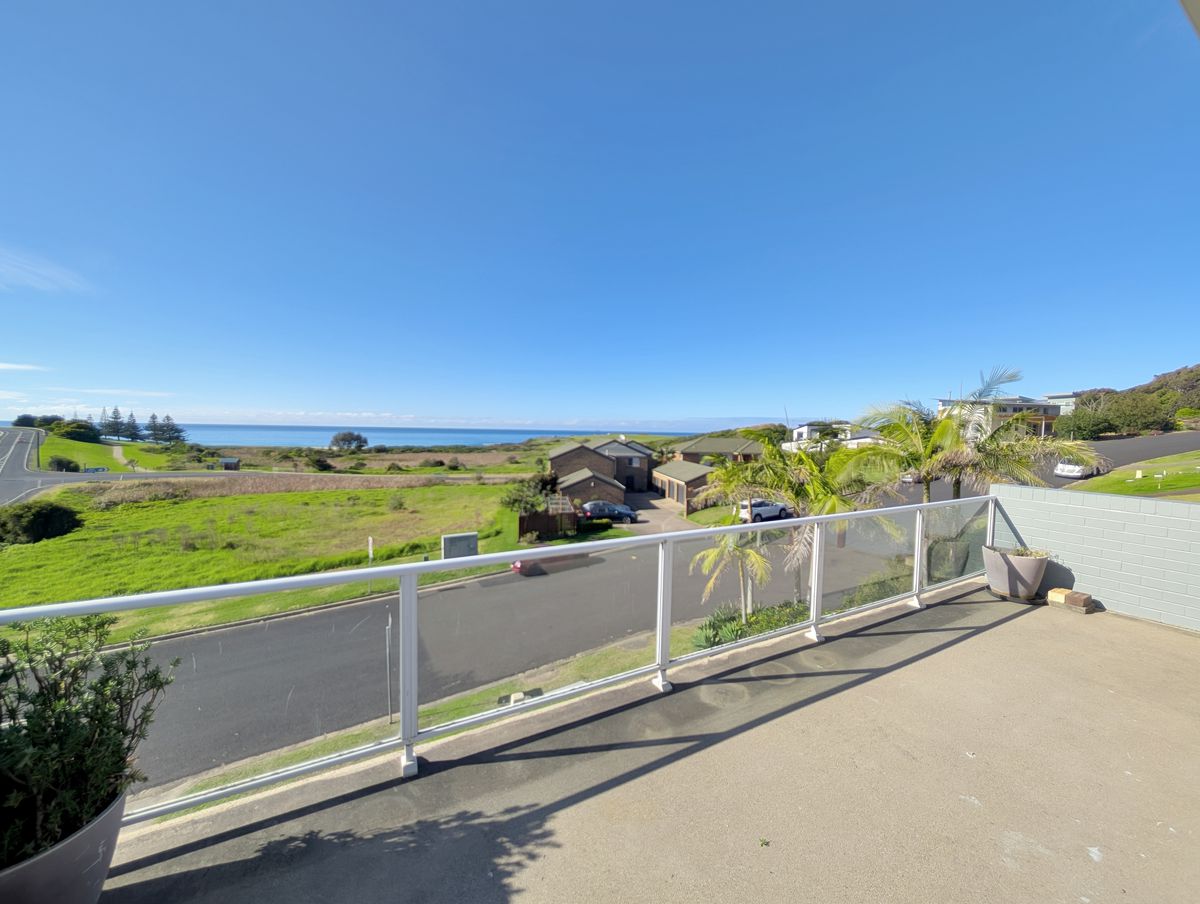 4 / 1 Warbler Crescent, North Narooma