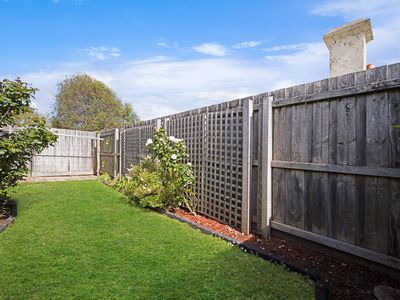 2 / 3 Denneys Street, Warrnambool