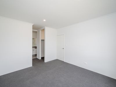 4 Malurus Way, Wellard