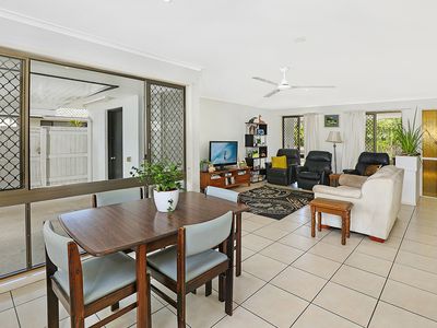 1 / 30 Karawatha Drive, Mountain Creek