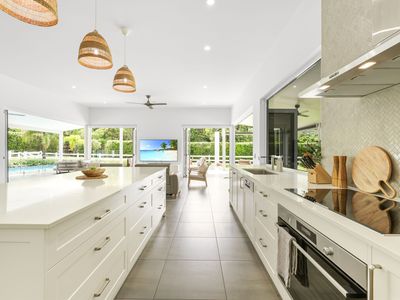 30-32 James Cook Drive, Kewarra Beach