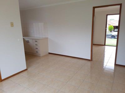 10 Shepherds Grove, Kings Park