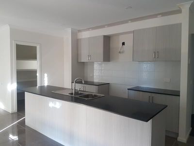 6 Brittle Street, Wyndham Vale