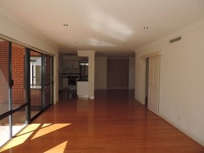 28 Collins Street, Yokine