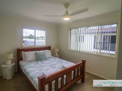 101 Esplanade, Woodgate