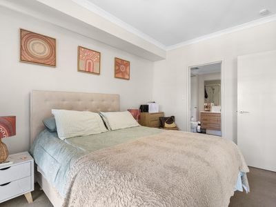 15 / 180 Stirling Street, Perth