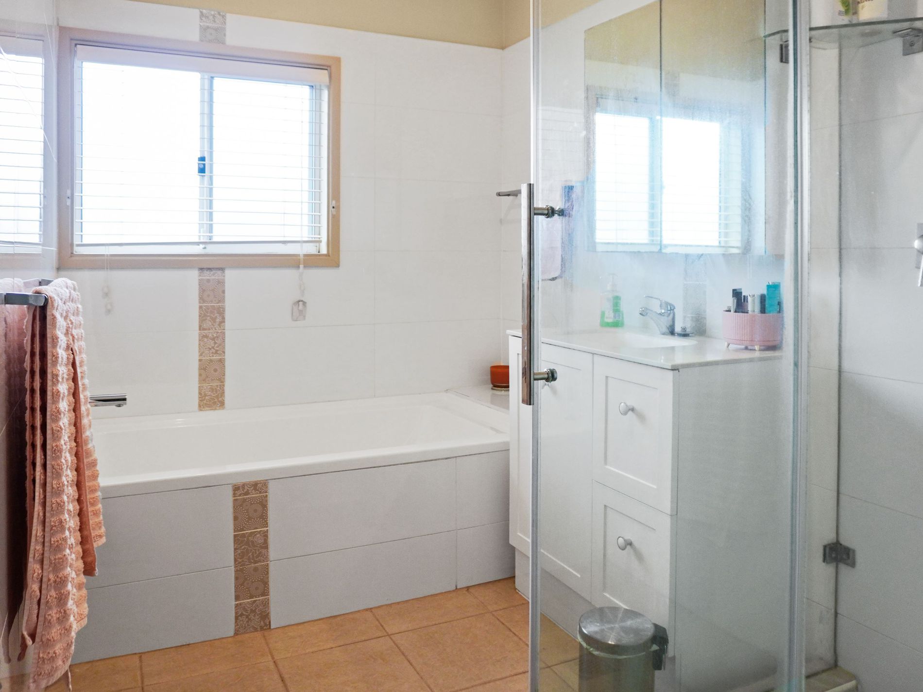 2 Bathurst Street , Forbes