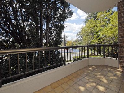 4 / 19 Carlingford Road, Epping