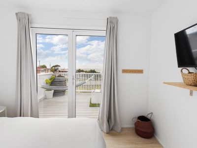 3 Heath Court, Bridport