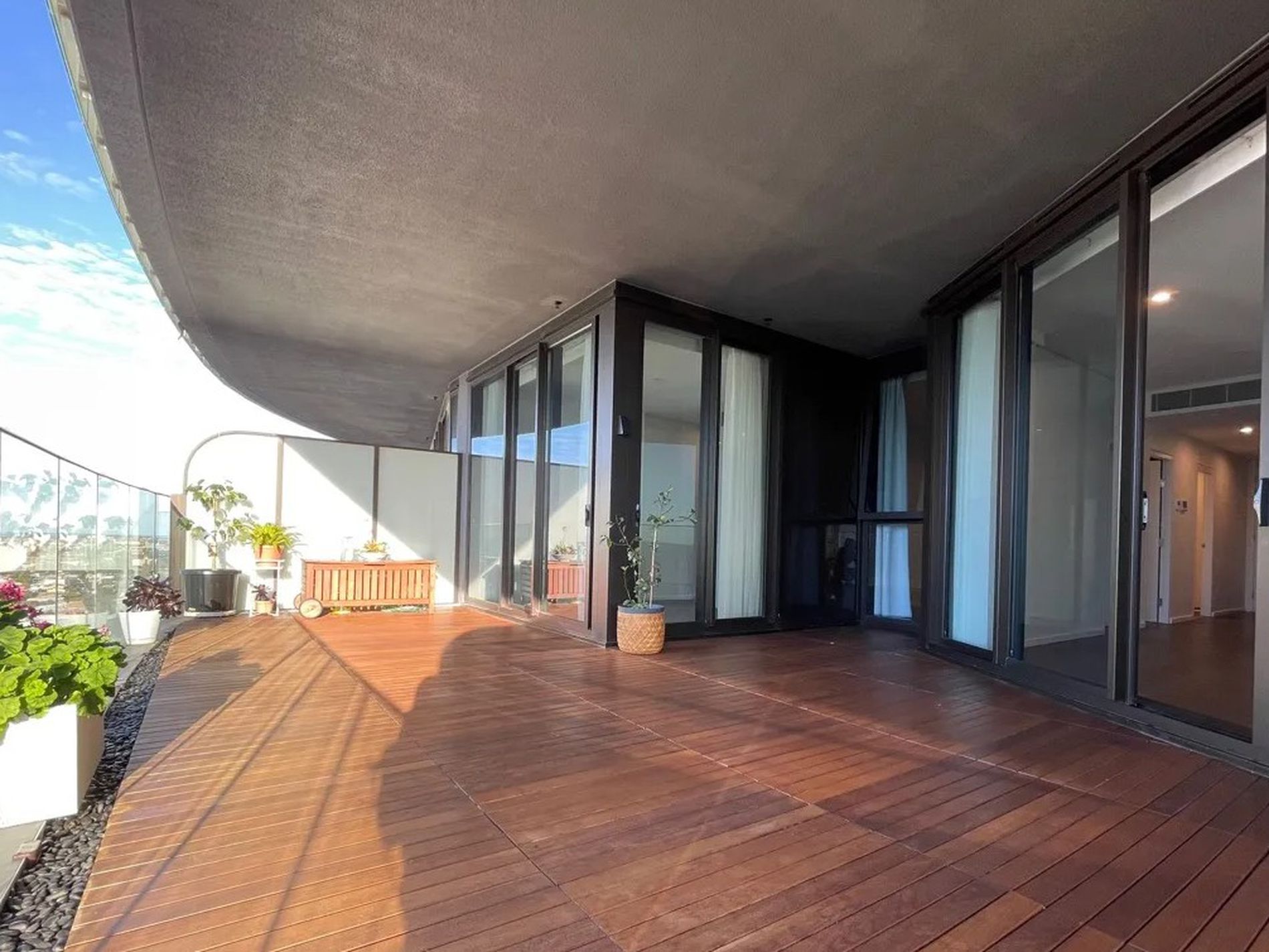 2206 / 500 Pacific Highway, St Leonards