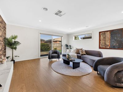 13 Edwin Close, Manor Lakes