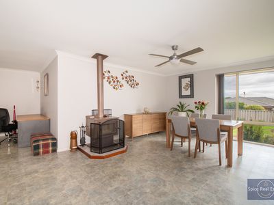 28 Susan Court, Yakamia