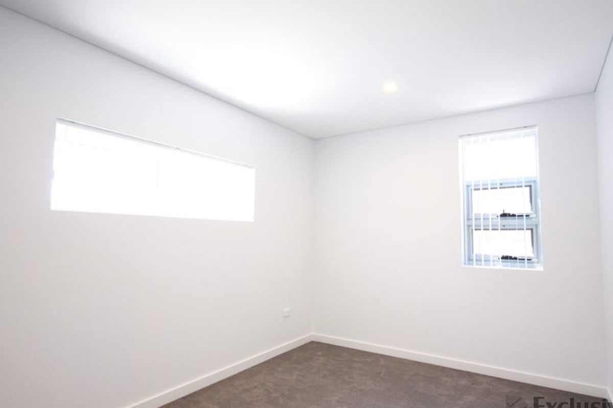 210 / 73 Courallie Avenue, Homebush West