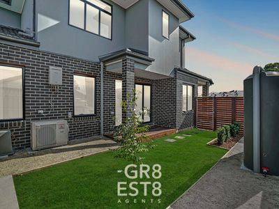 2 / 25 Navarre Drive, Cranbourne West