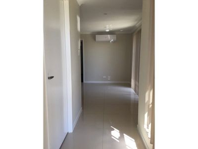2 / 5 Corack Ave, Cambooya