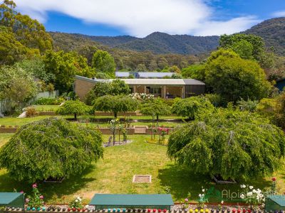 17 Hores Lane, Tawonga