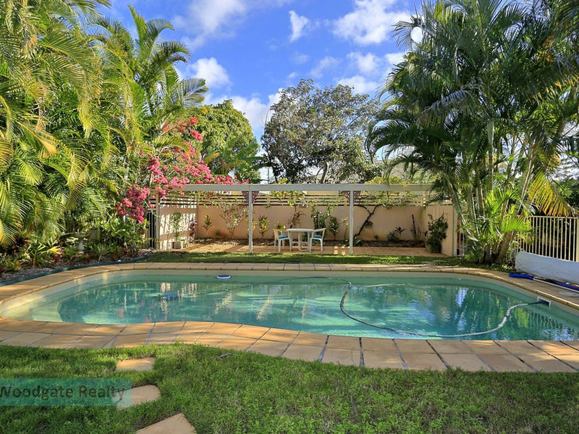 55 Mackerel St, Woodgate