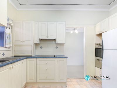 6 Hall Place, Guildford