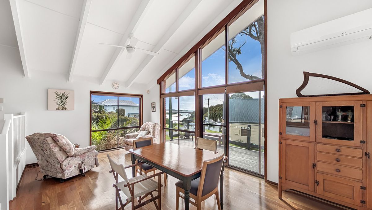 8A Noorooma Crescent, Narooma