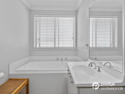 14 Whitfield Parade, Hammondville