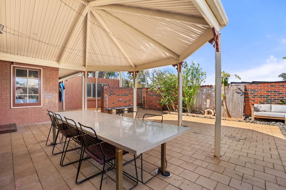 135 Safety Bay Road, Shoalwater