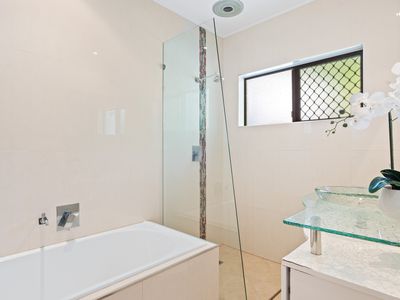 44-48 Hickey Close, Gordonvale