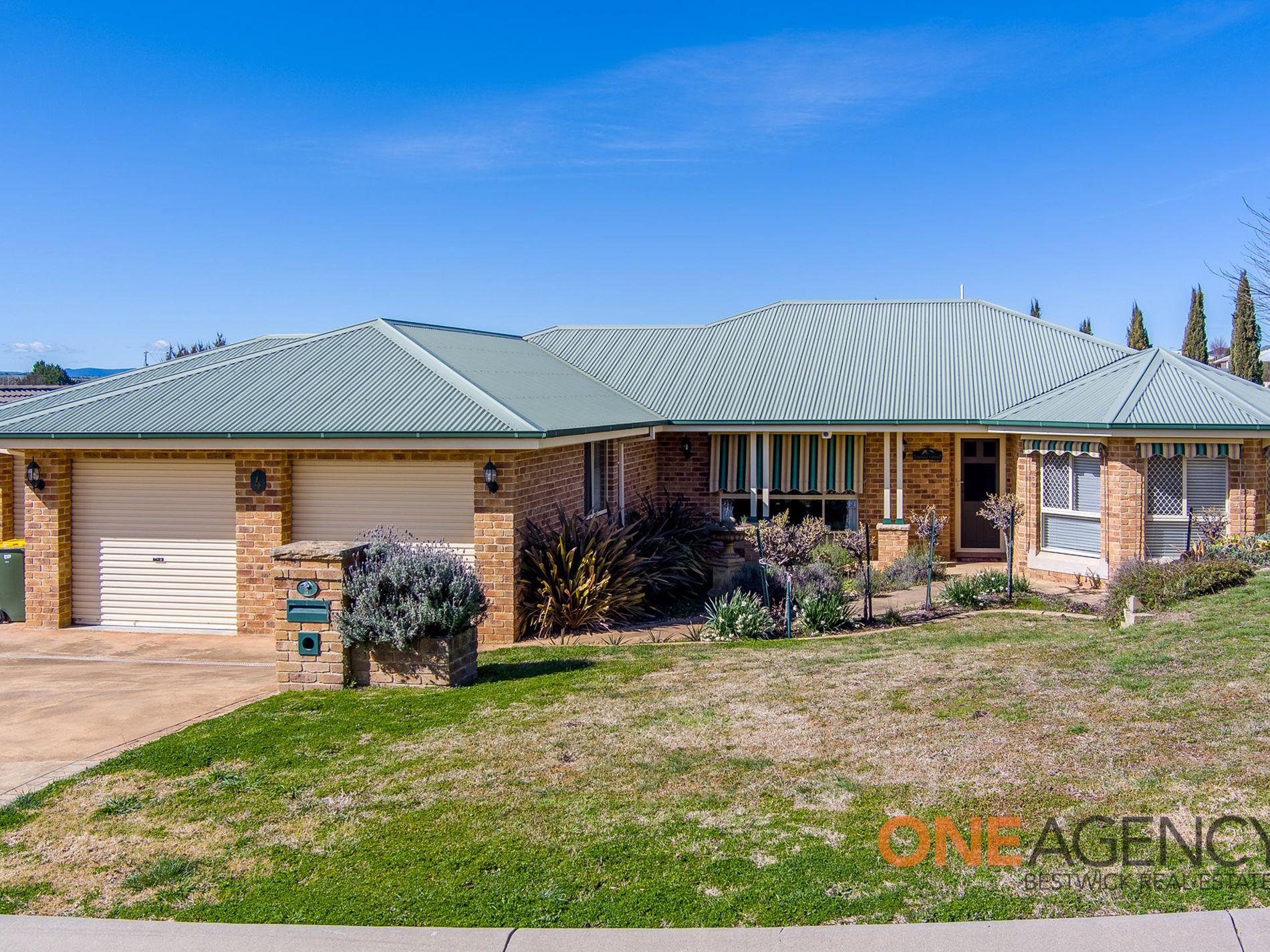 4 Oaklands Drive, Llanarth