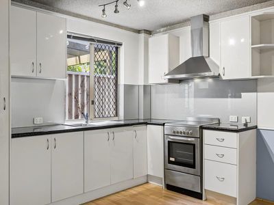 2/34 Carr Street, West Perth