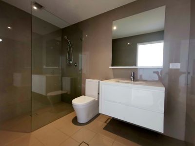 603 / 18 Woodlands Avenue, Breakfast Point