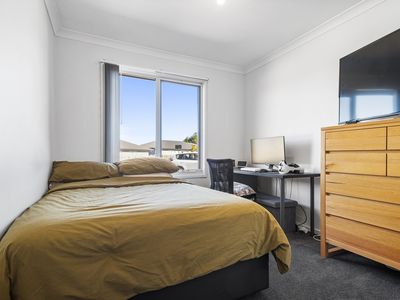 1 / 103 Groningen Road, Kingston