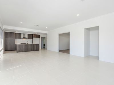 16 Bunker Crescent, Yanchep