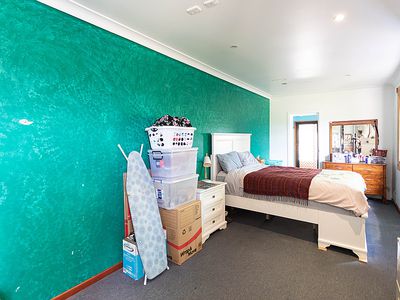 72 Rainforest Close, Sugarloaf