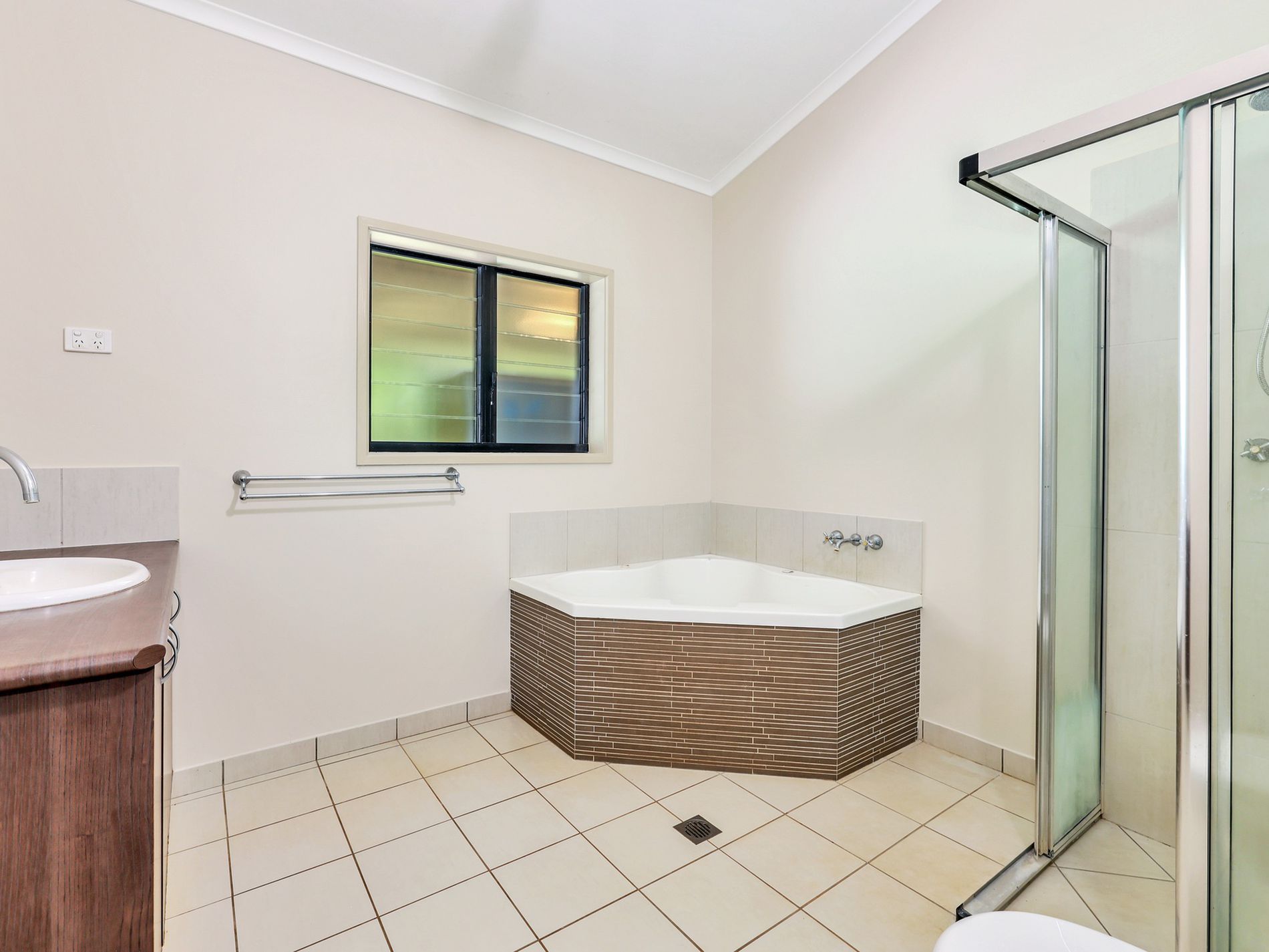 280 Beddington Road, Herbert